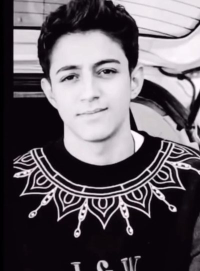 سام صحبت‌زاده