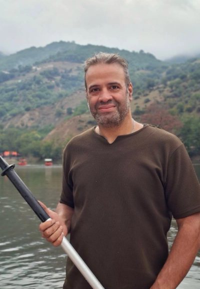محمود آدینه