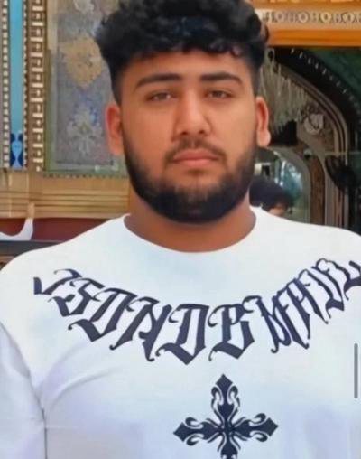حسین اکبری